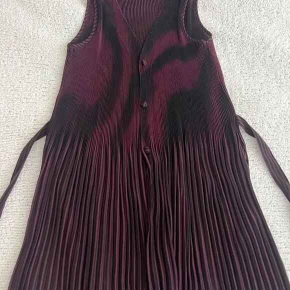 Vivienne-tam Women's Black and Burgundy Dress - Picture 3 of 4